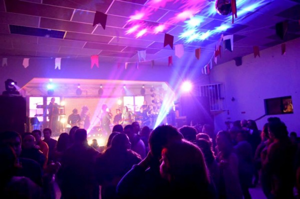 Aniversario, festa, banda nova onda, bandas, bailes, grupos musicais, lisboa, Setubal, Tomar, santarem